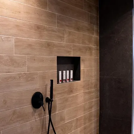 τzegia Aparthotel 3*