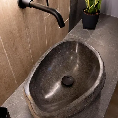 Aparthotel τzegia