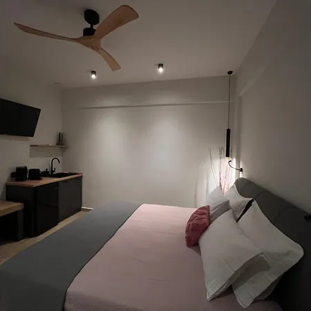 τzegia 3* Galissas